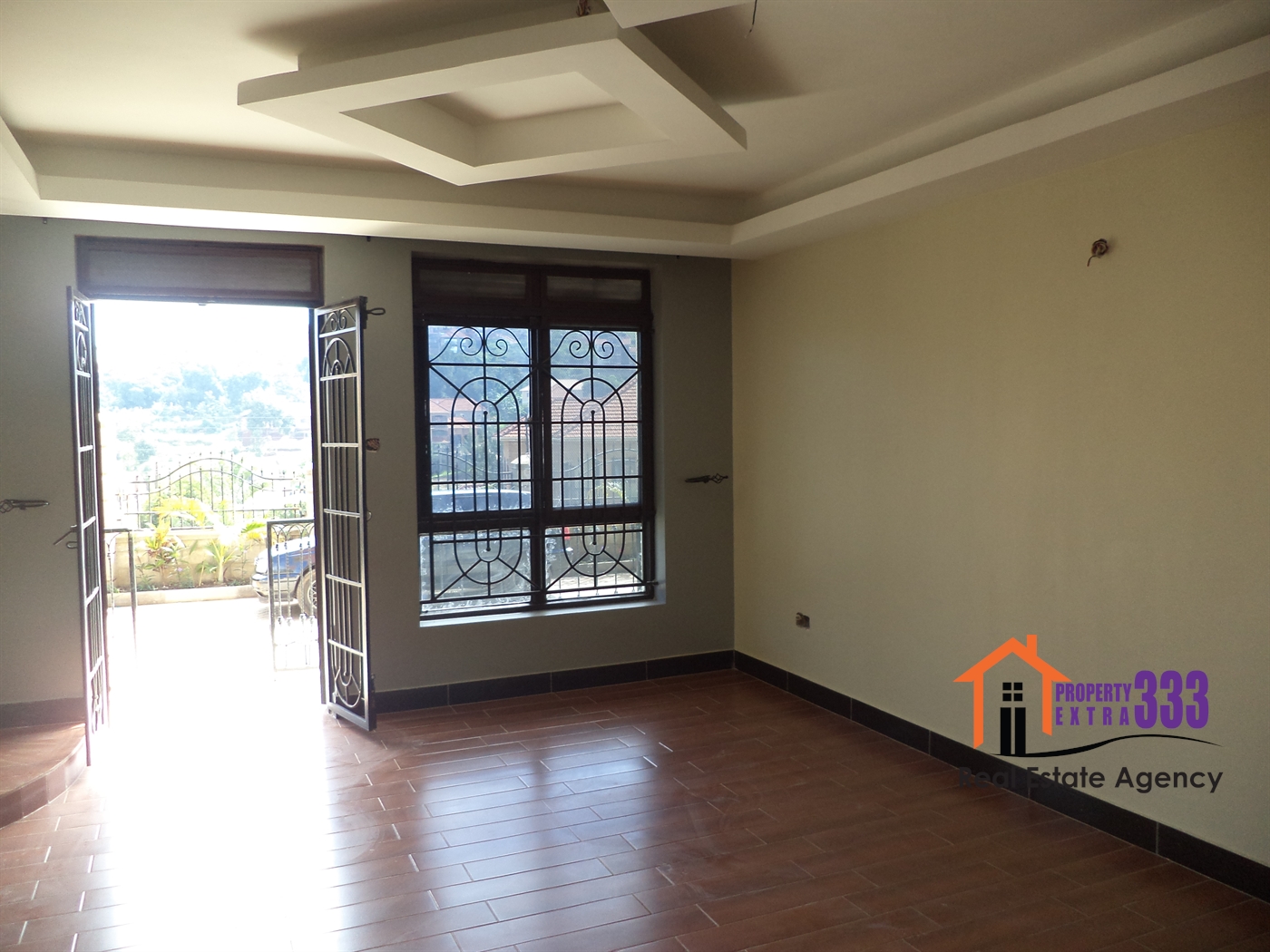 Town House for rent in Kisaasi Kampala