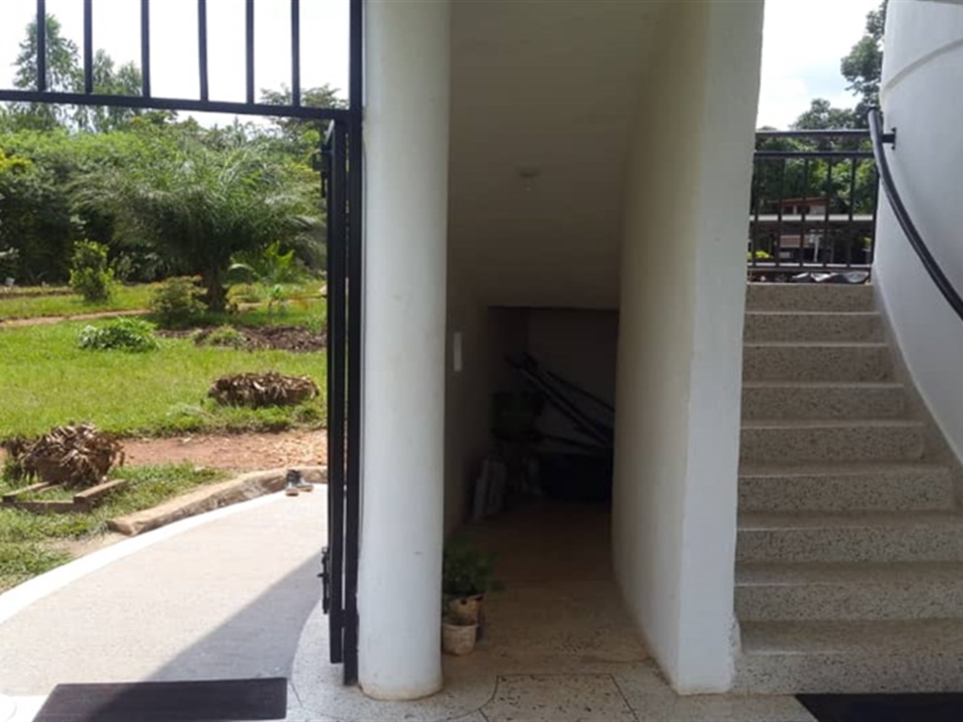 Storeyed house for rent in Bujagaali Jinja