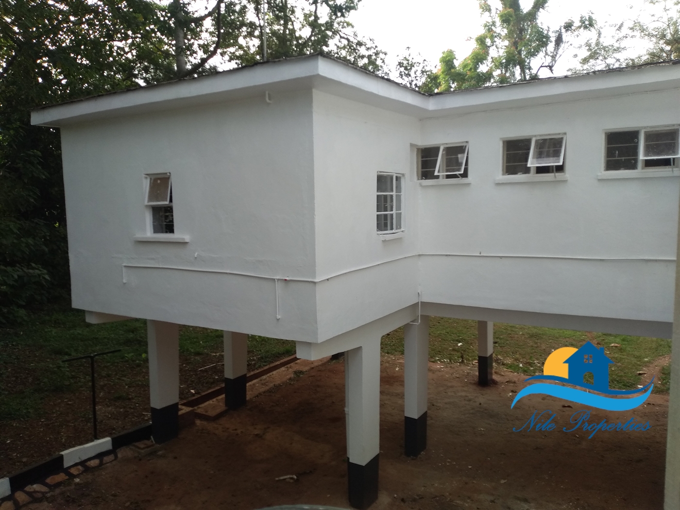 Storeyed house for rent in Kiira Jinja