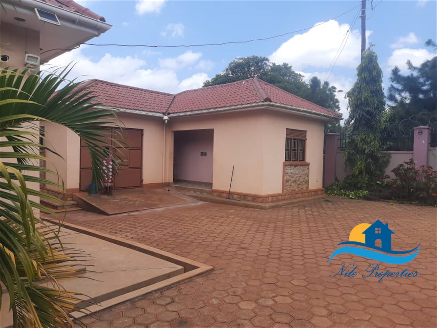 Bungalow for rent in Njeru Jinja