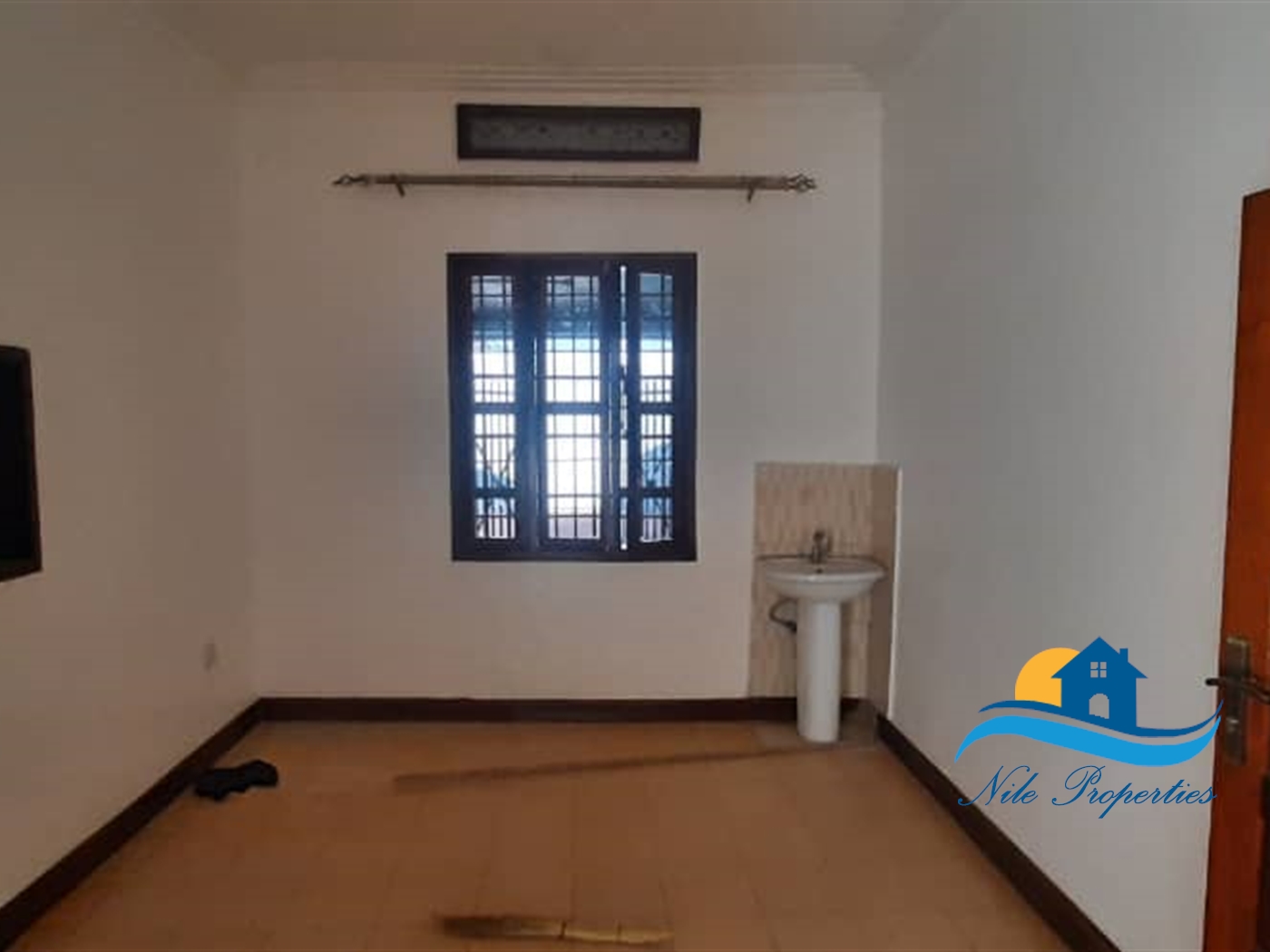 Town House for rent in Magwa Jinja