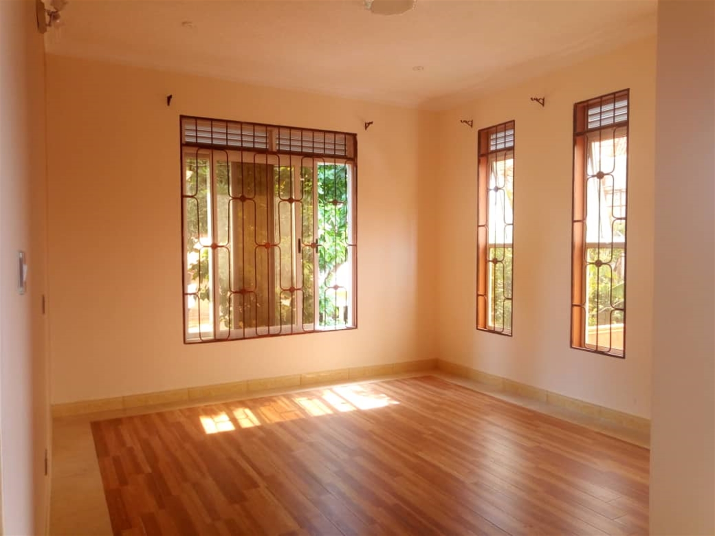 Villa for sale in Munyonyo Kampala