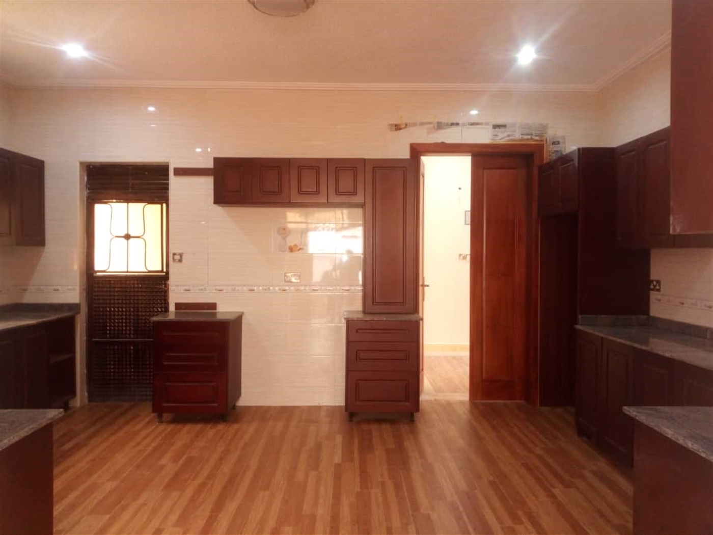 Villa for sale in Munyonyo Kampala