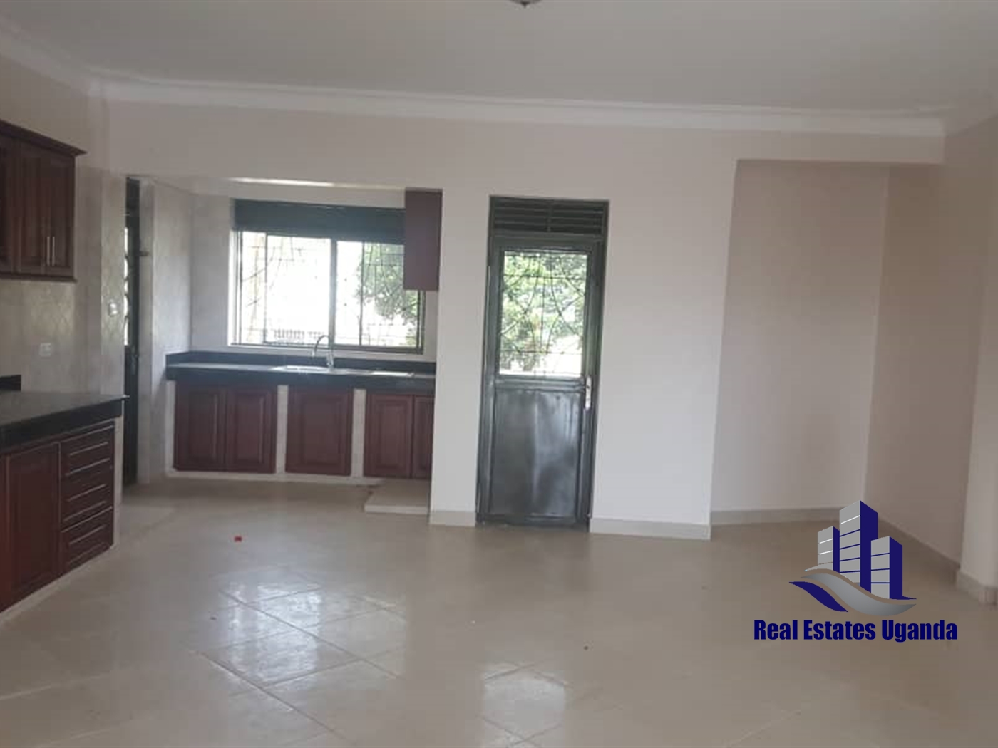 Villa for sale in Munyonyo Kampala