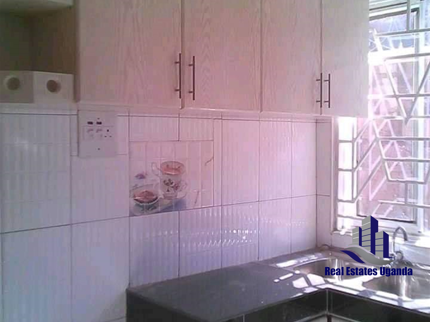 Semi Detached for rent in Bweyogerere Mukono