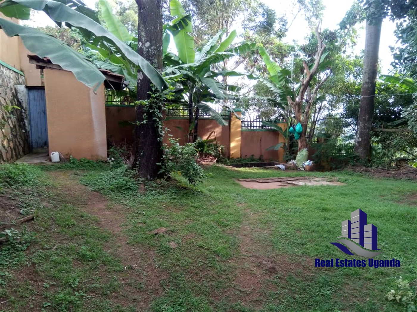 Bungalow for sale in Kanyanya Wakiso