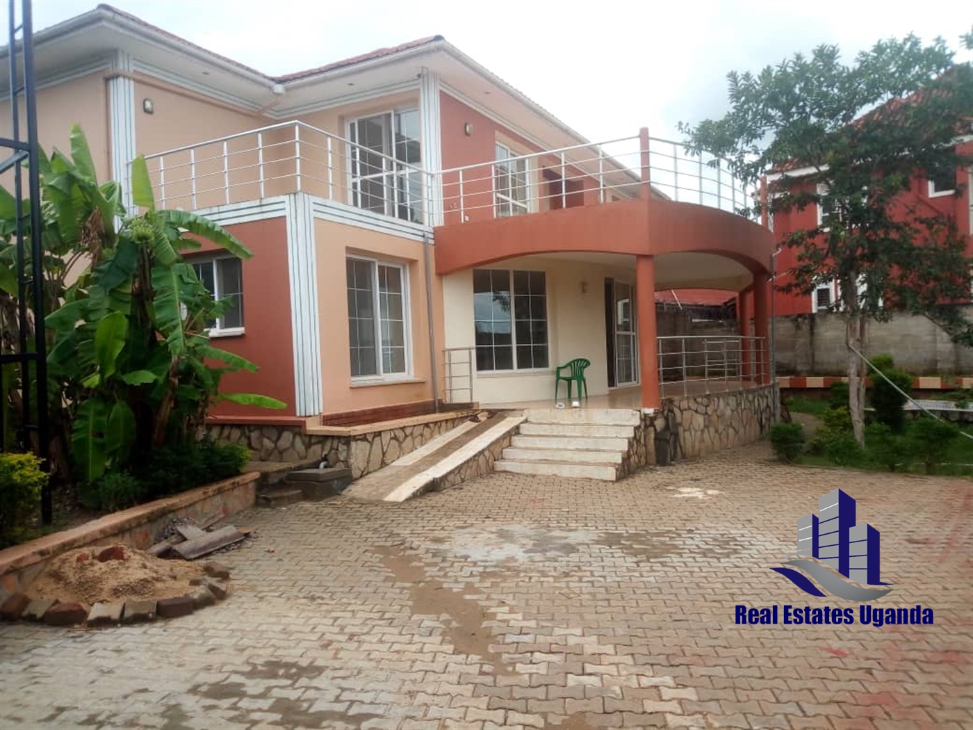 Villa for sale in Muyenga Kampala