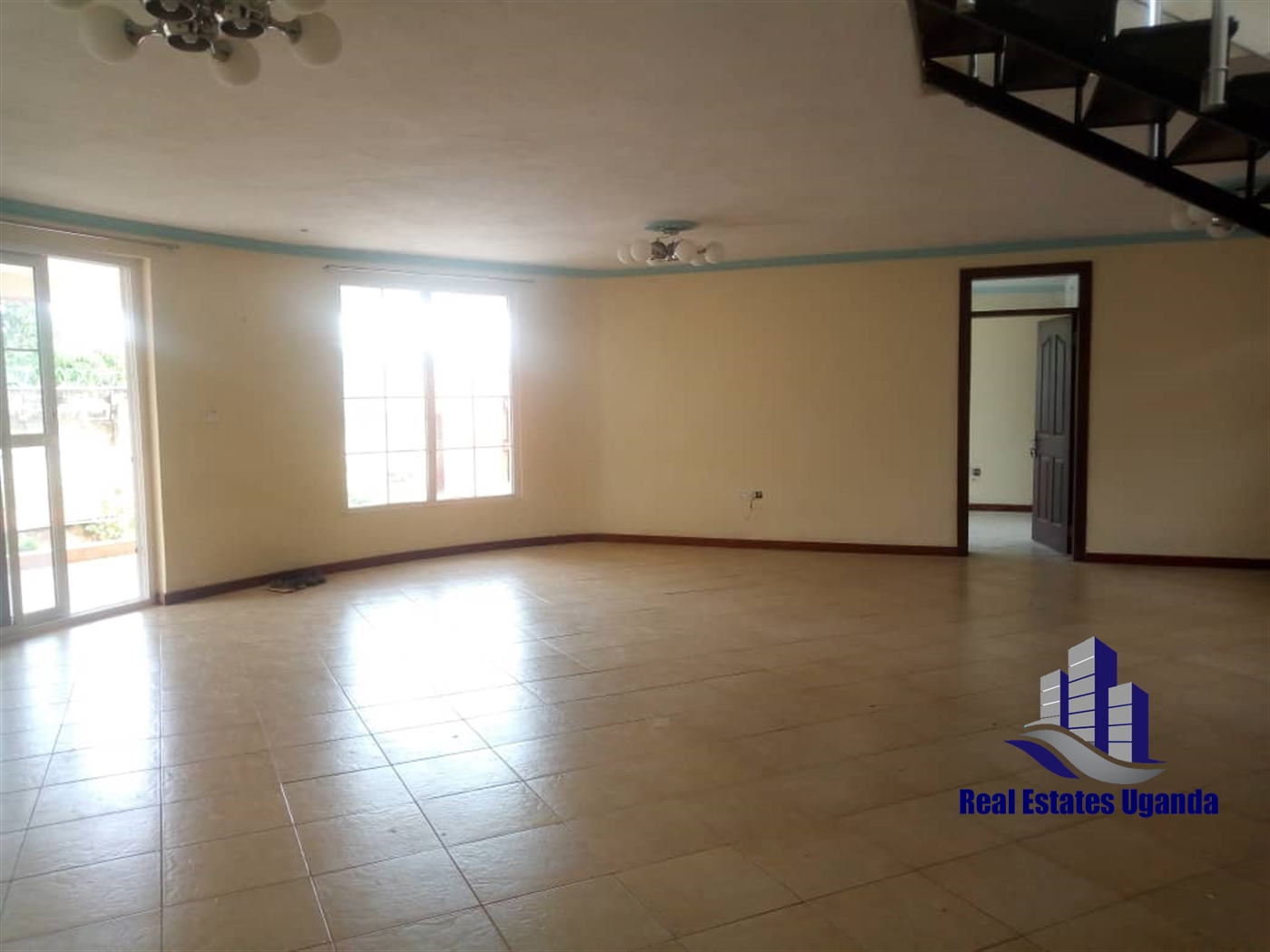 Villa for sale in Muyenga Kampala