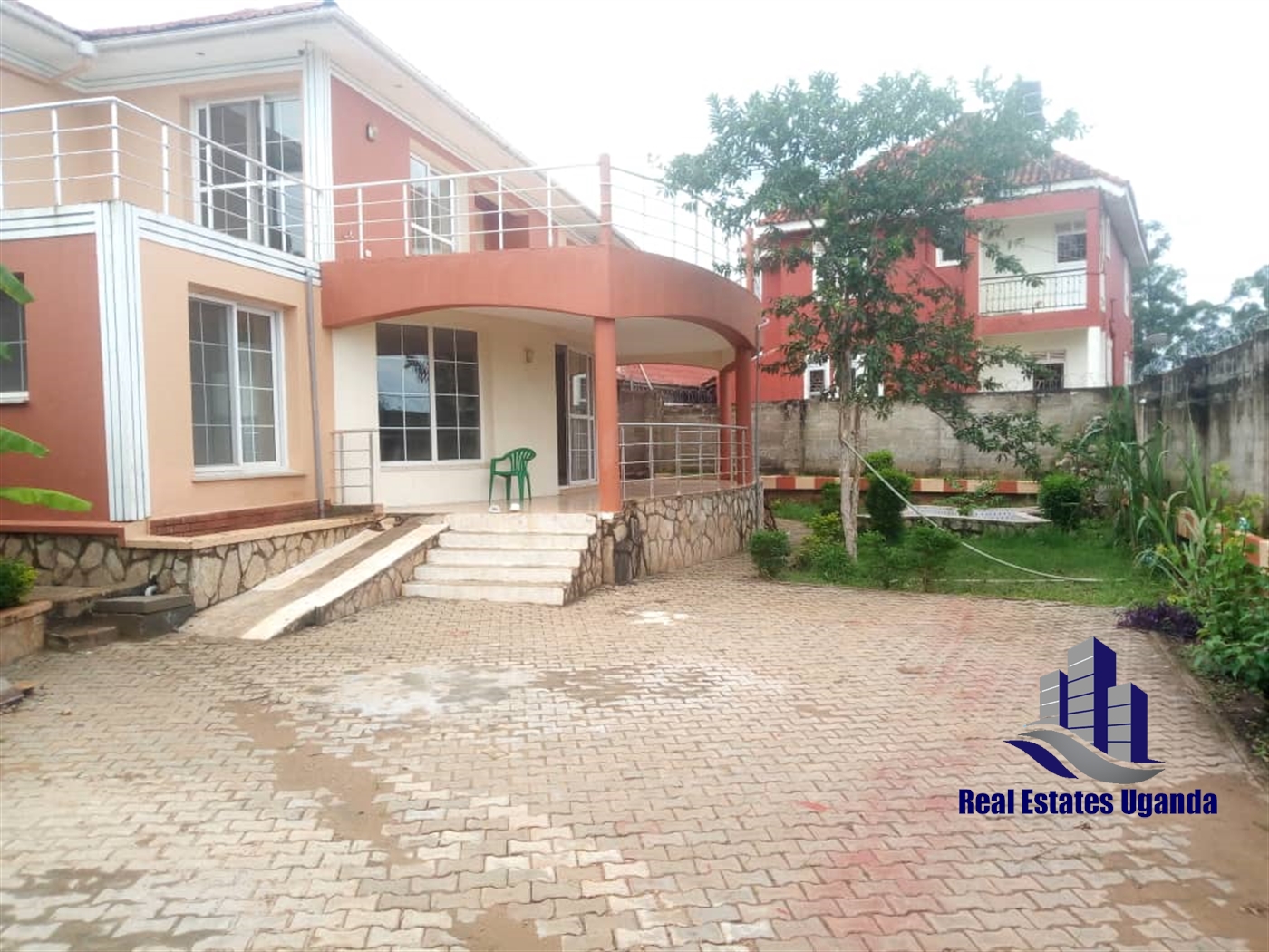 Villa for sale in Muyenga Kampala