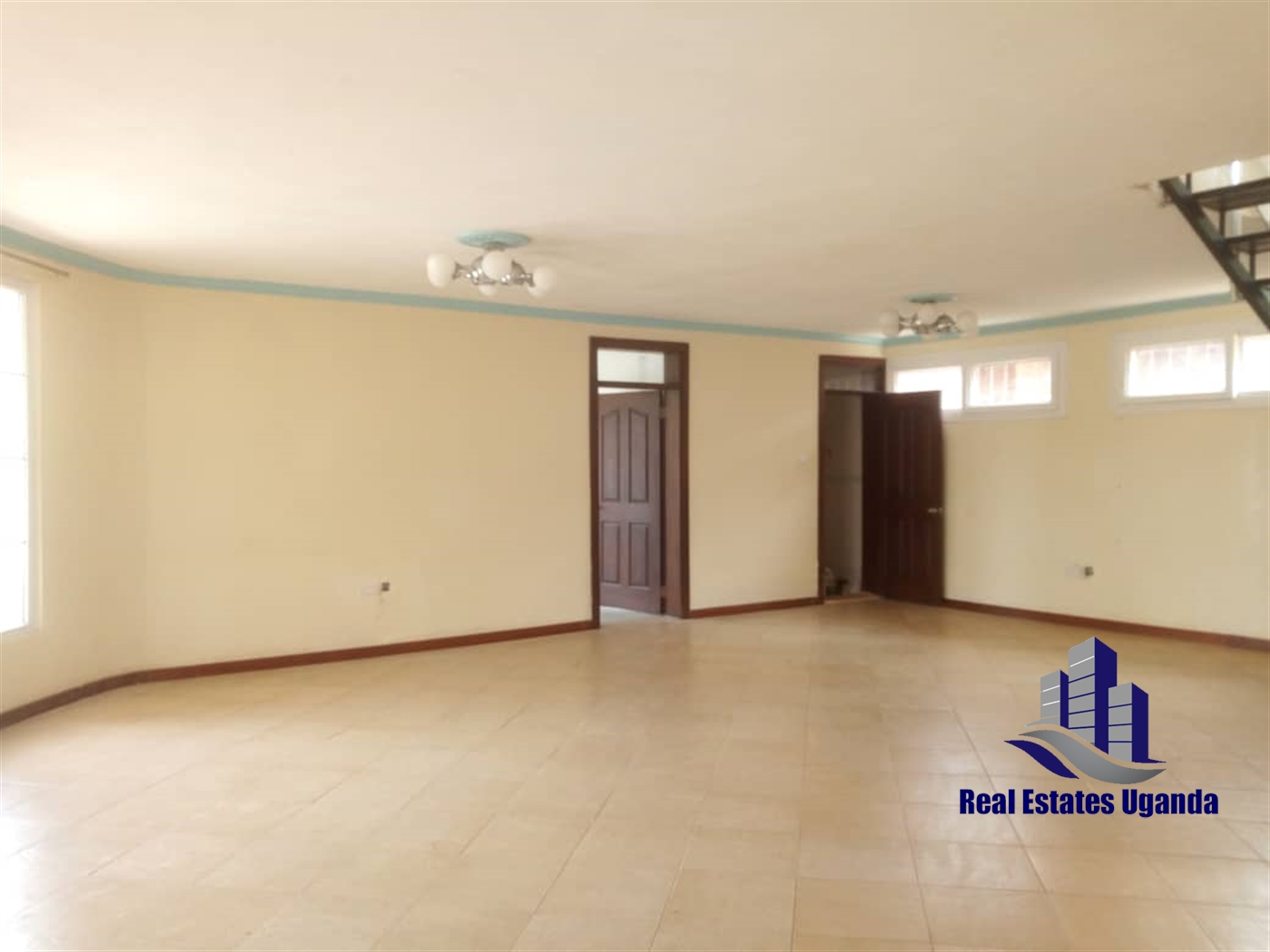 Villa for sale in Muyenga Kampala