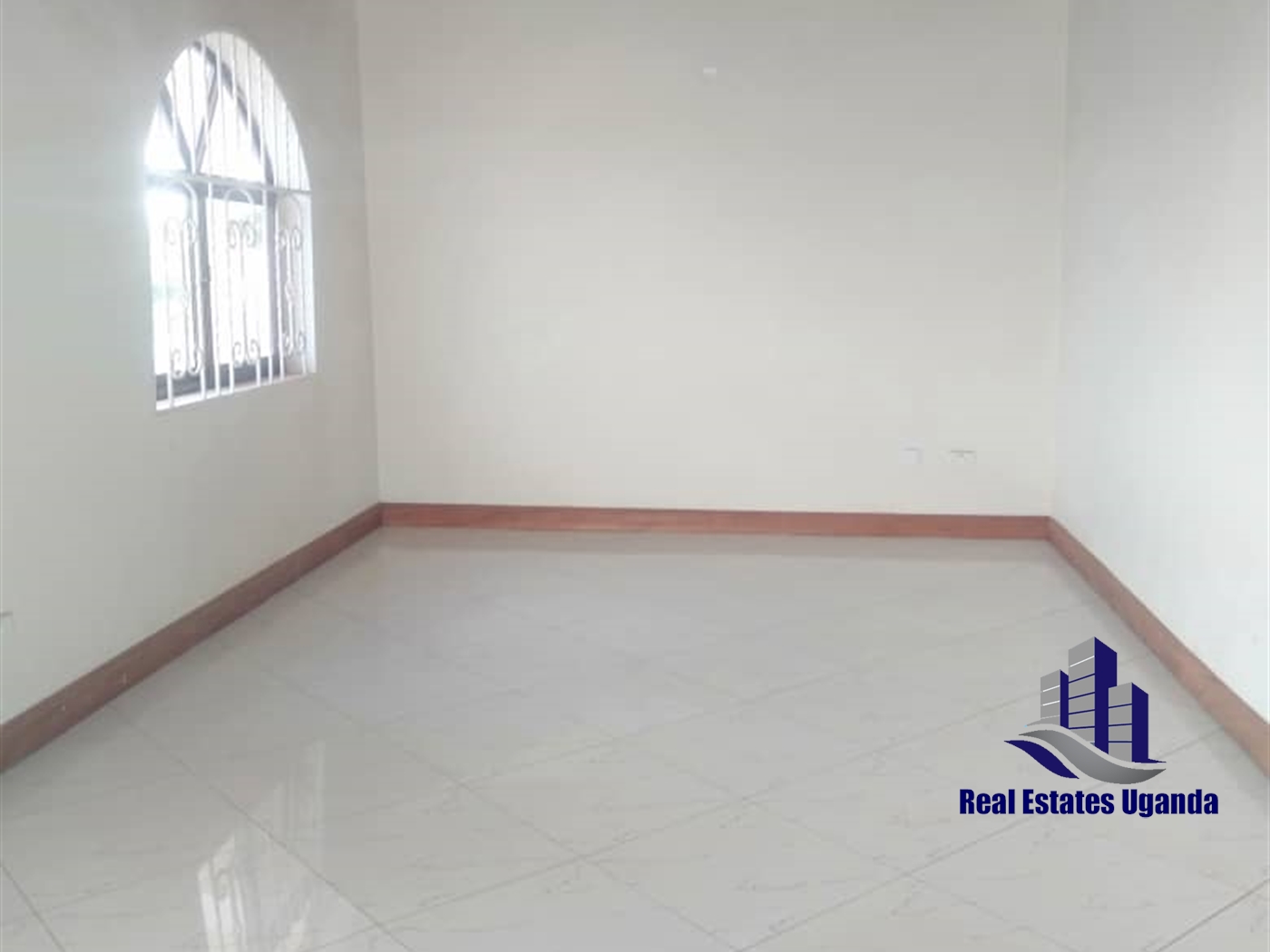 Storeyed house for sale in Seguku Wakiso