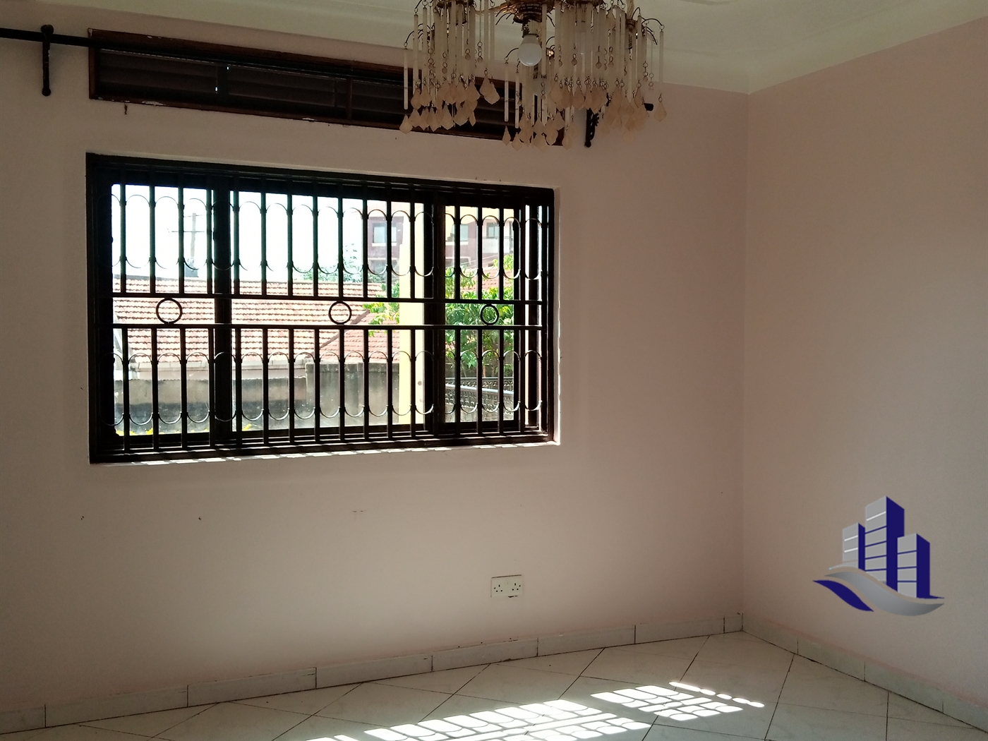 Storeyed house for rent in Muyenga Kampala