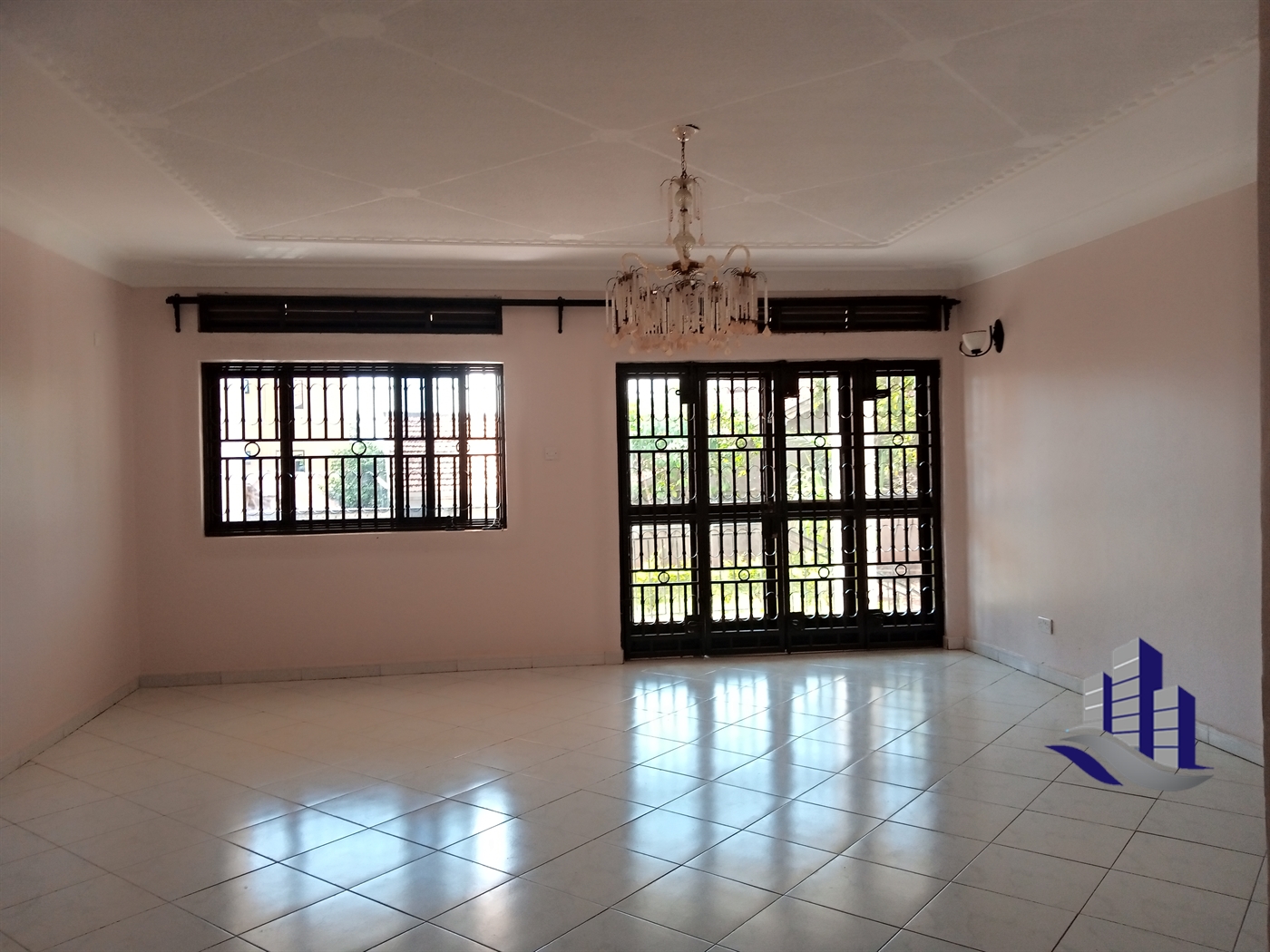 Storeyed house for rent in Muyenga Kampala