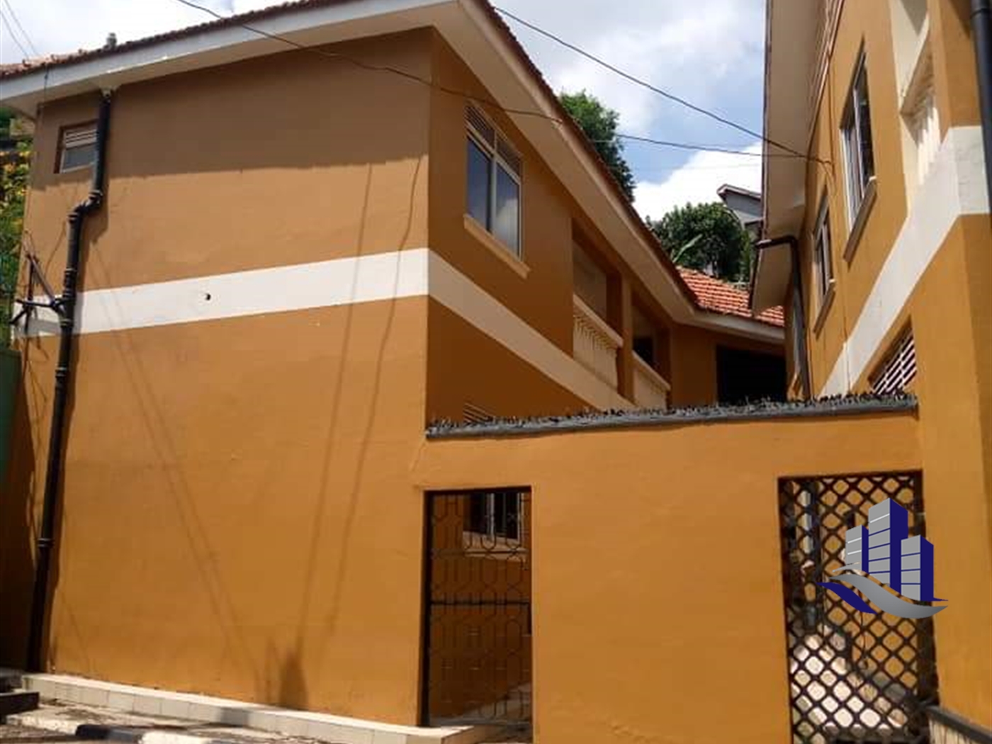 Storeyed house for rent in Muyenga Kampala