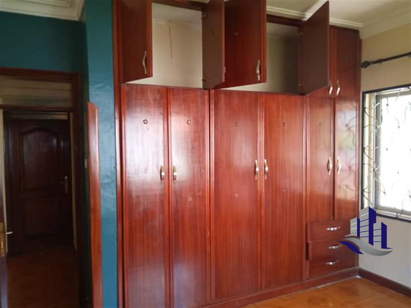 Storeyed house for rent in Muyenga Kampala