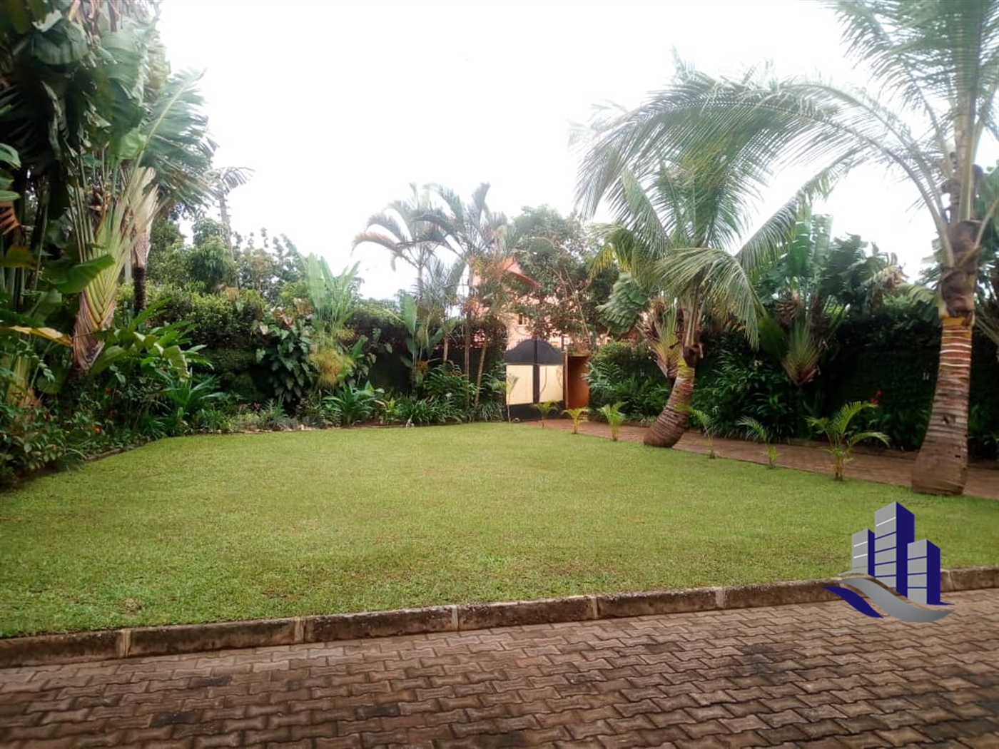 Storeyed house for sale in Muyenga Kampala