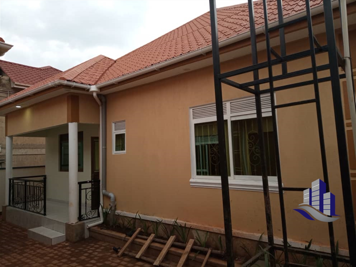 Bungalow for sale in Kitende Wakiso