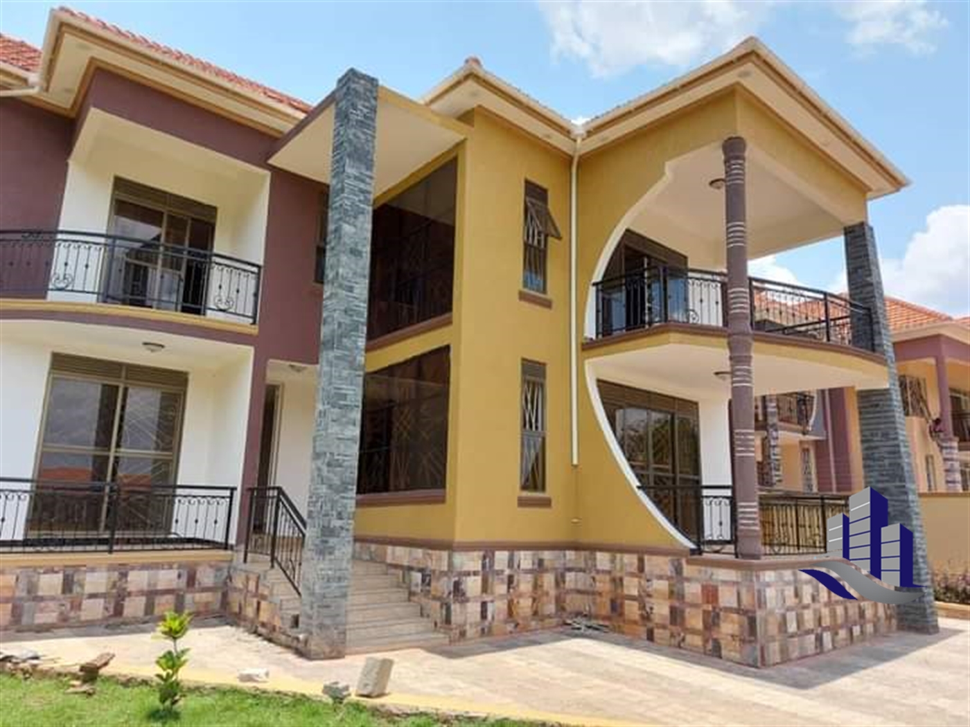 Storeyed house for sale in Kiwaatule Kampala