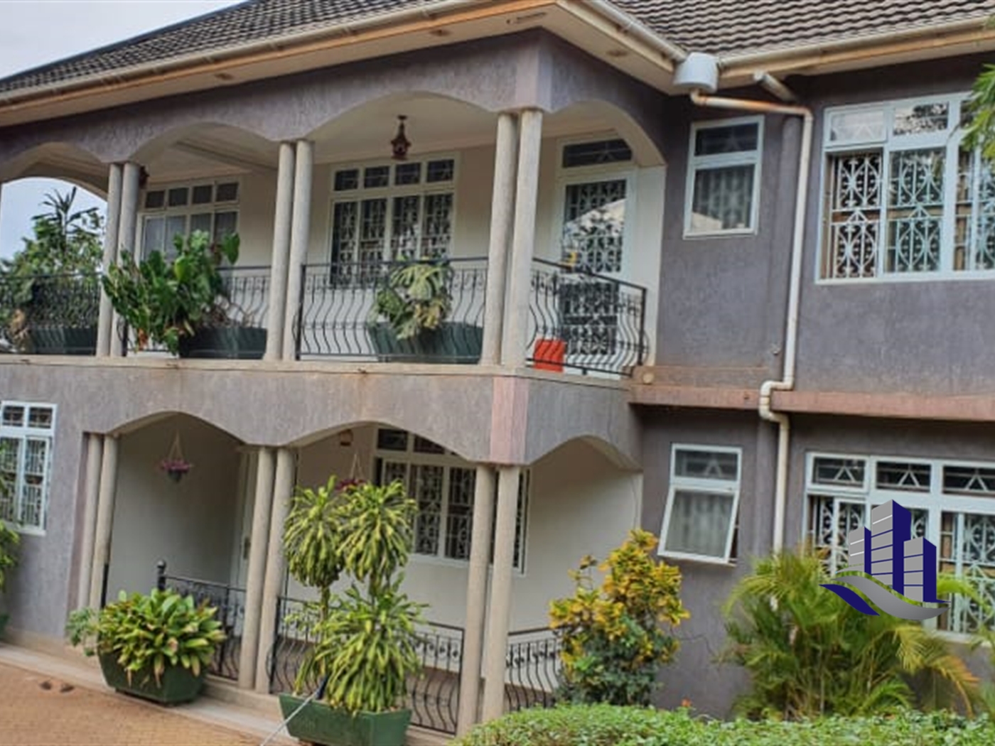 Storeyed house for sale in Kitende Wakiso