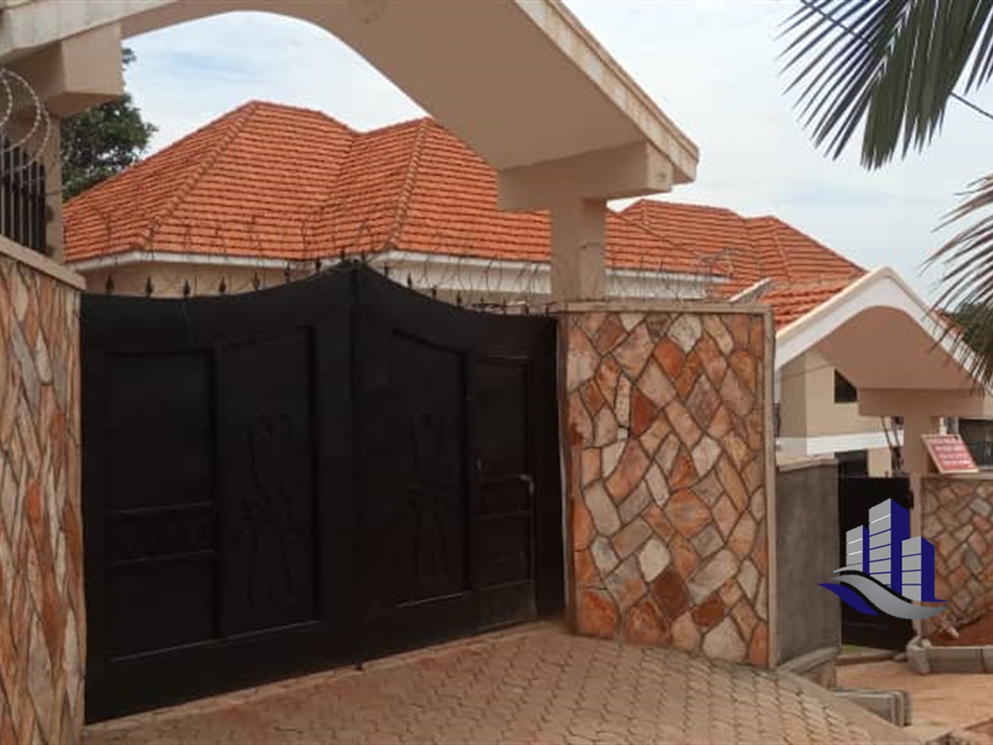 Storeyed house for sale in Bbunga Kampala