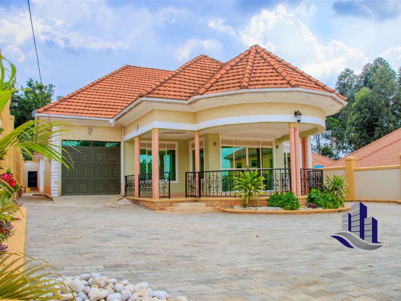 Storeyed house for sale in Kisaasi Kampala