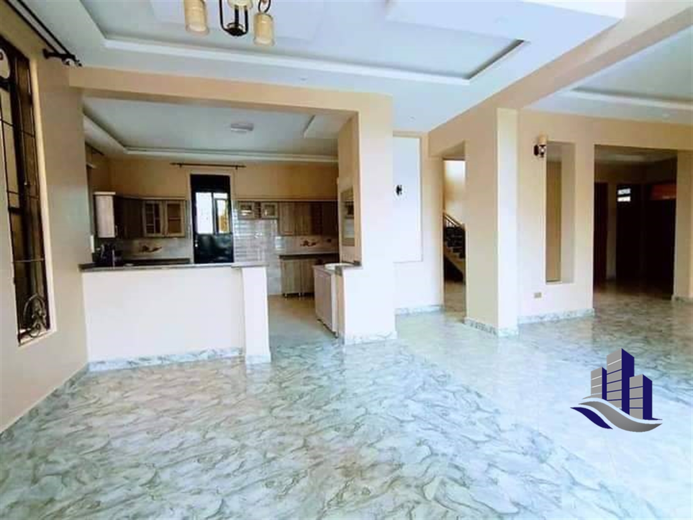 Mansion for sale in Kira Wakiso