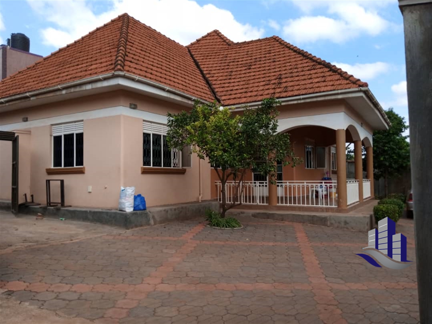 Bungalow for sale in Kiwaatule Kampala