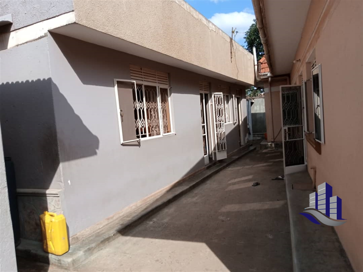 Bungalow for sale in Kiwaatule Kampala