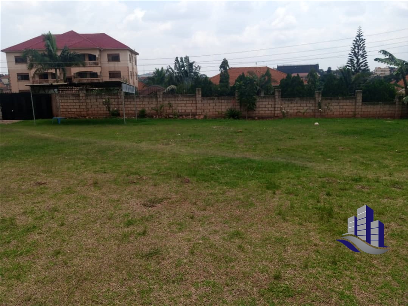 Multipurpose Land for sale in Kiwaatule Kampala