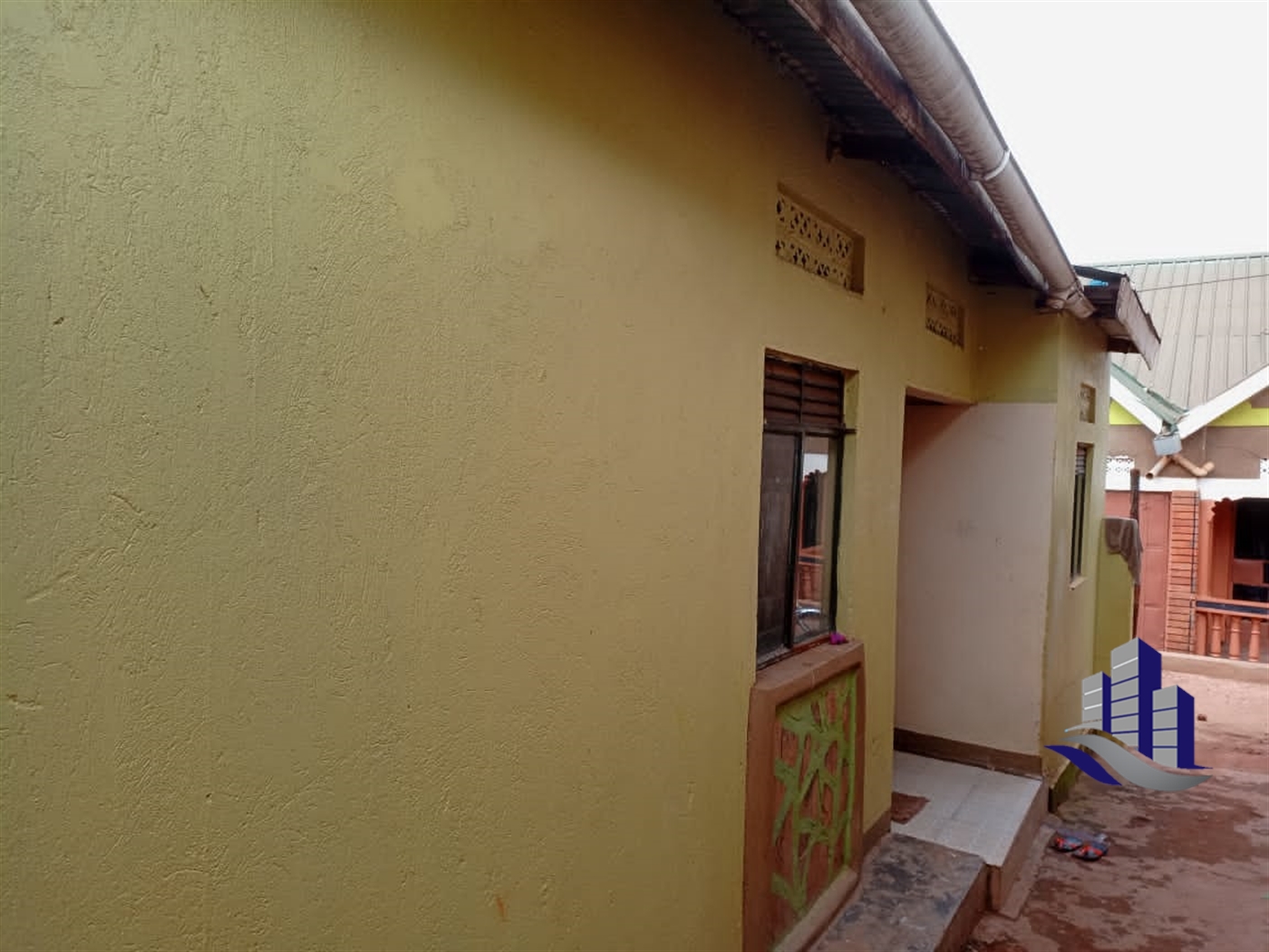 Bungalow for sale in Nansana Wakiso