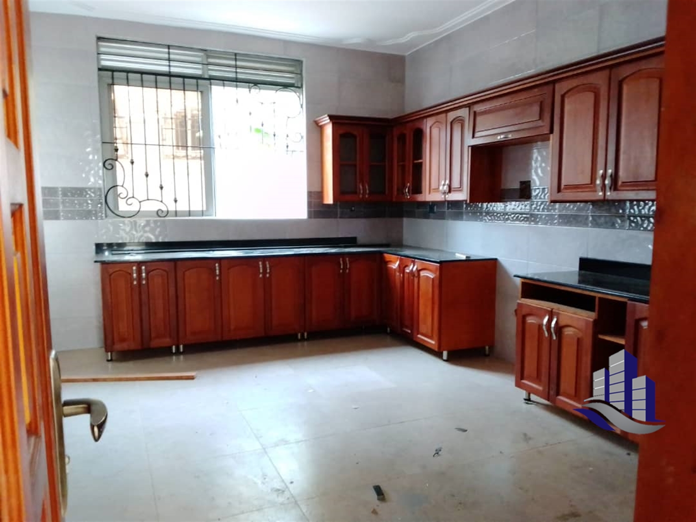 Storeyed house for sale in Munyonyo Kampala