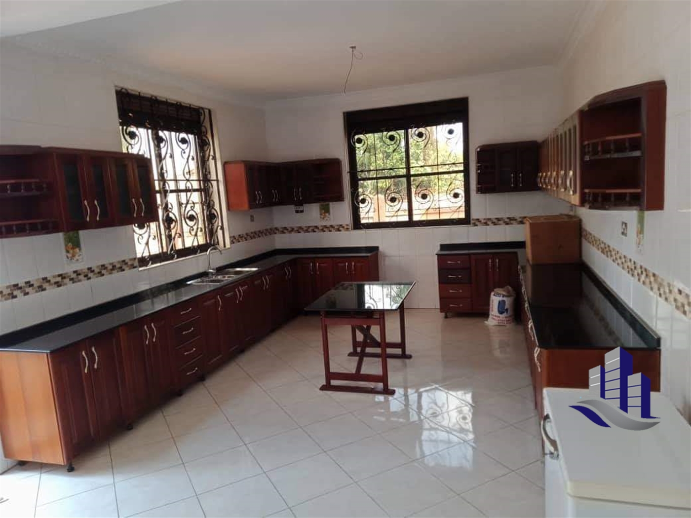 Mansion for sale in Muyenga Kampala