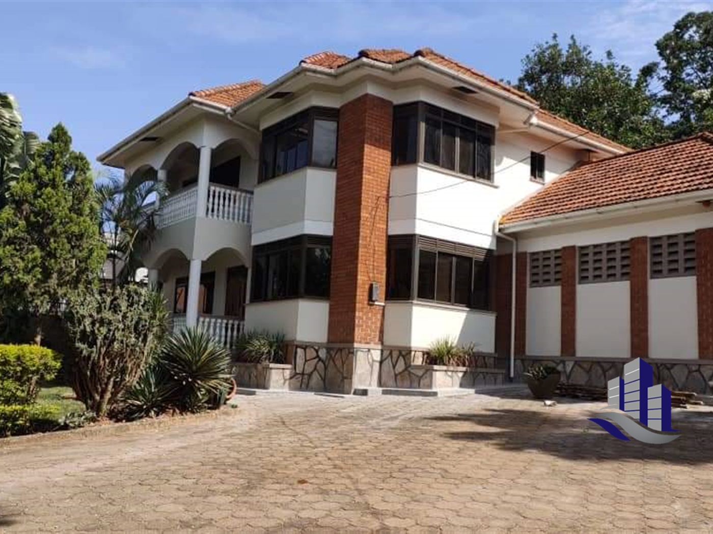 Storeyed house for sale in Bbunga Kampala