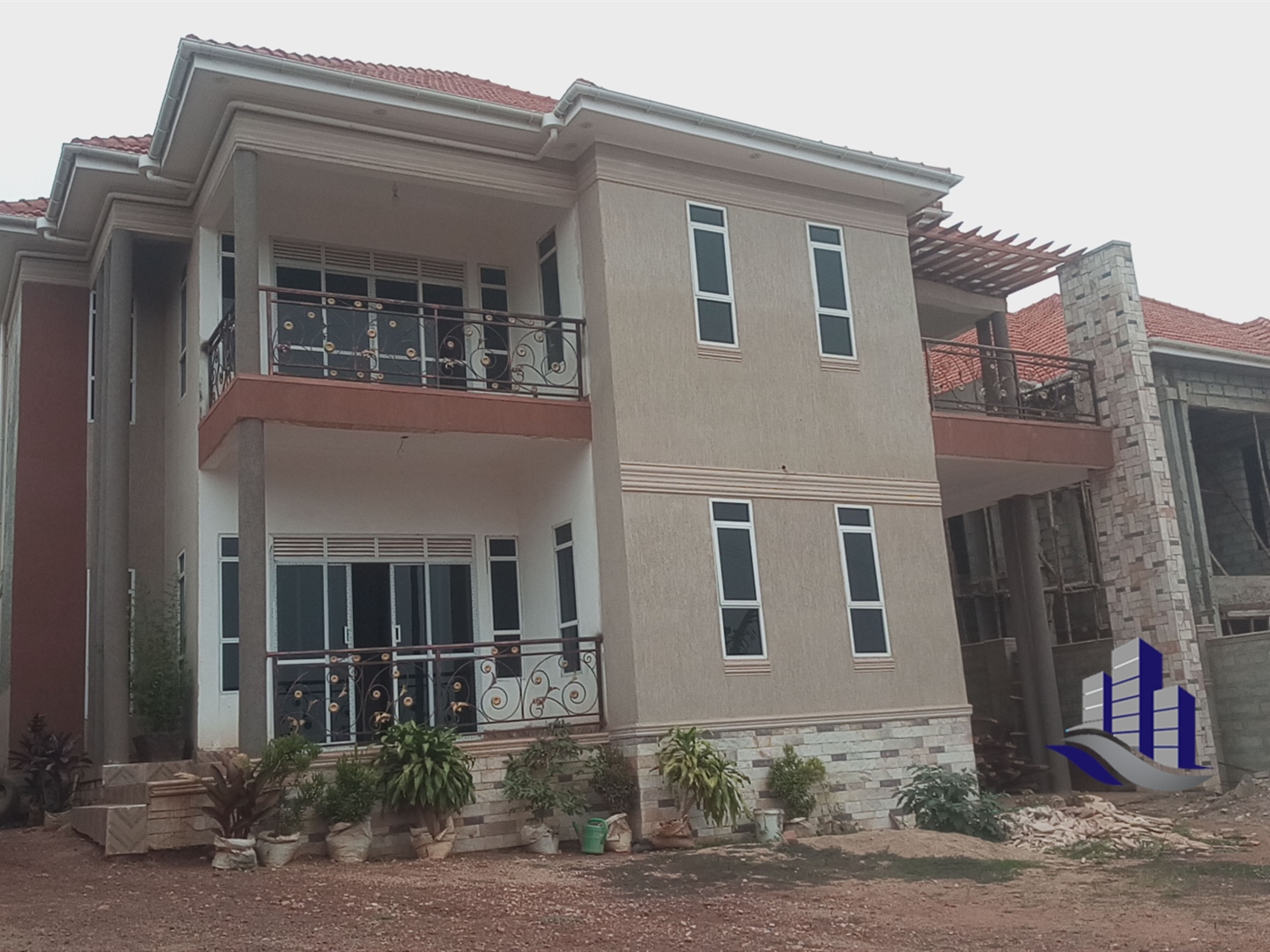 Mansion for sale in Kajjansi Wakiso