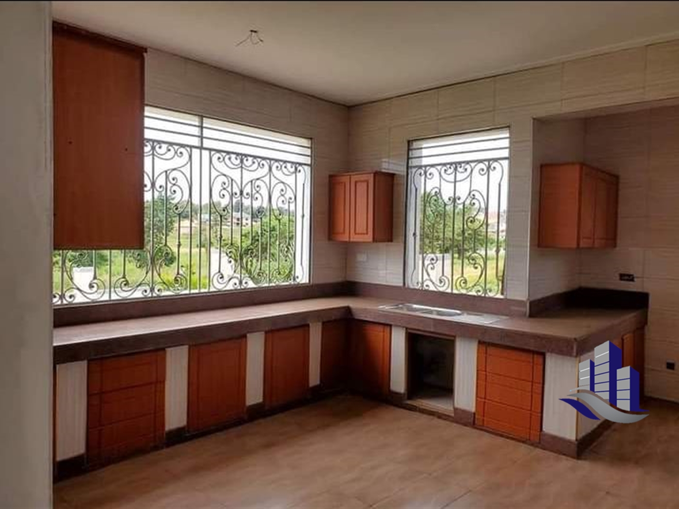 Mansion for sale in Lubowa Wakiso