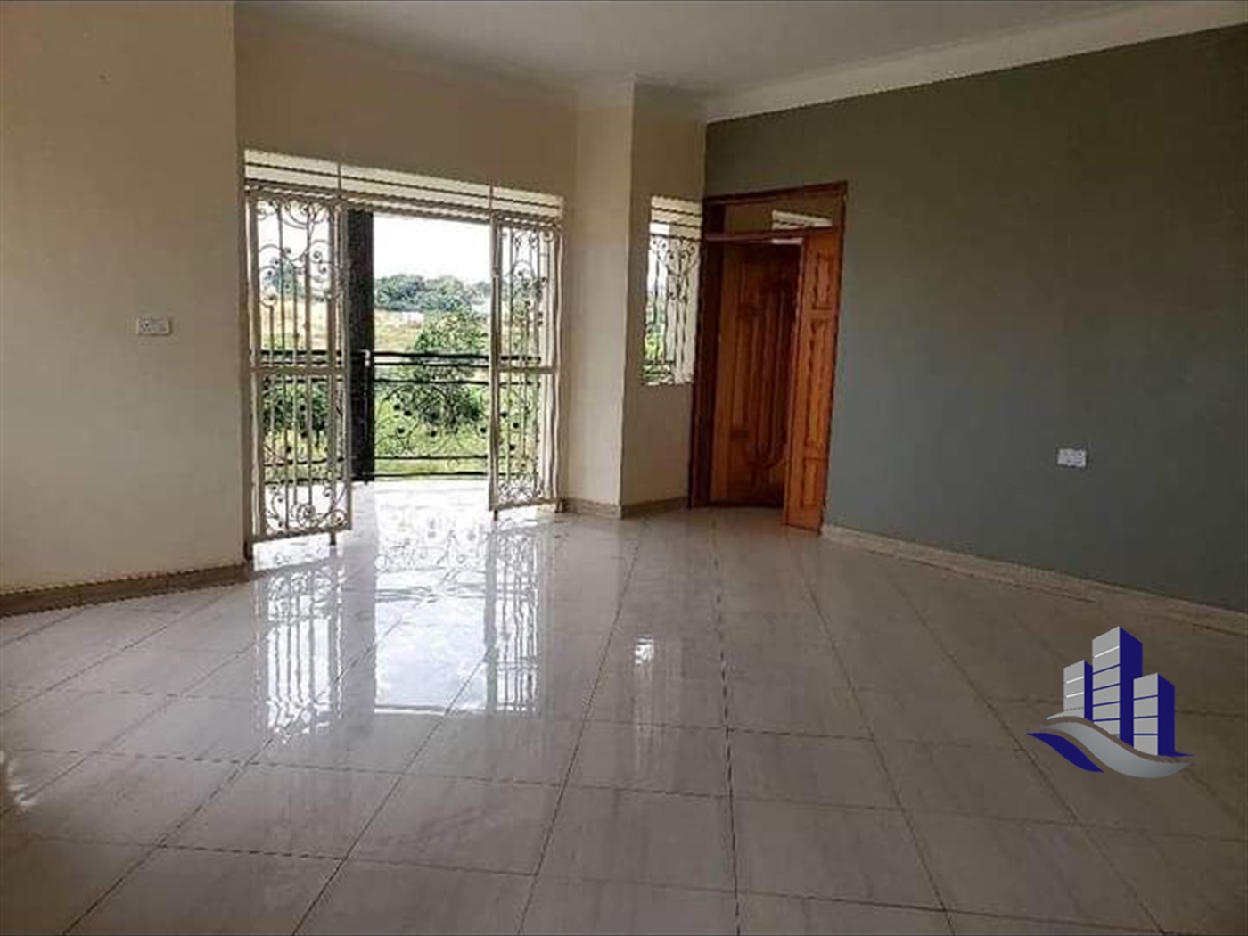 Mansion for sale in Lubowa Wakiso