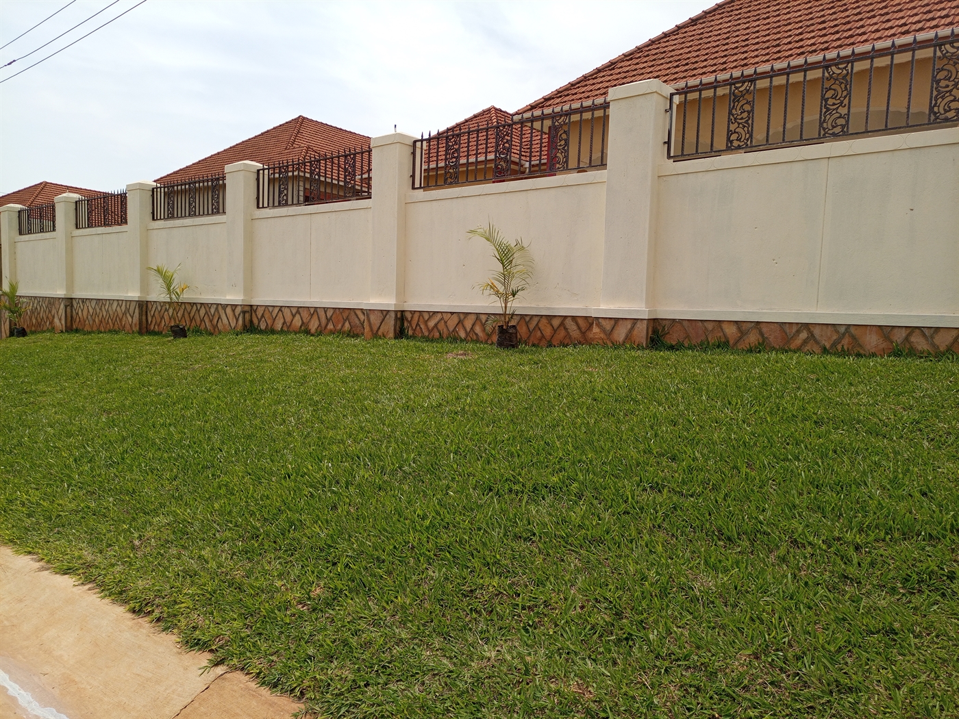 Bungalow for sale in Mutungo Kampala