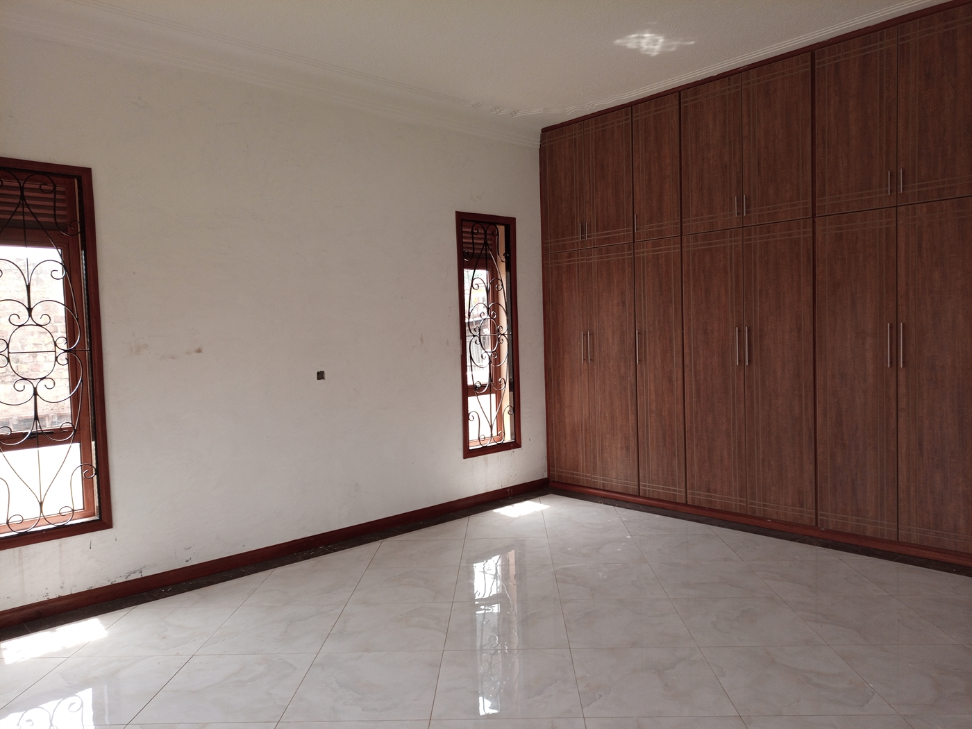 Bungalow for sale in Mutungo Kampala