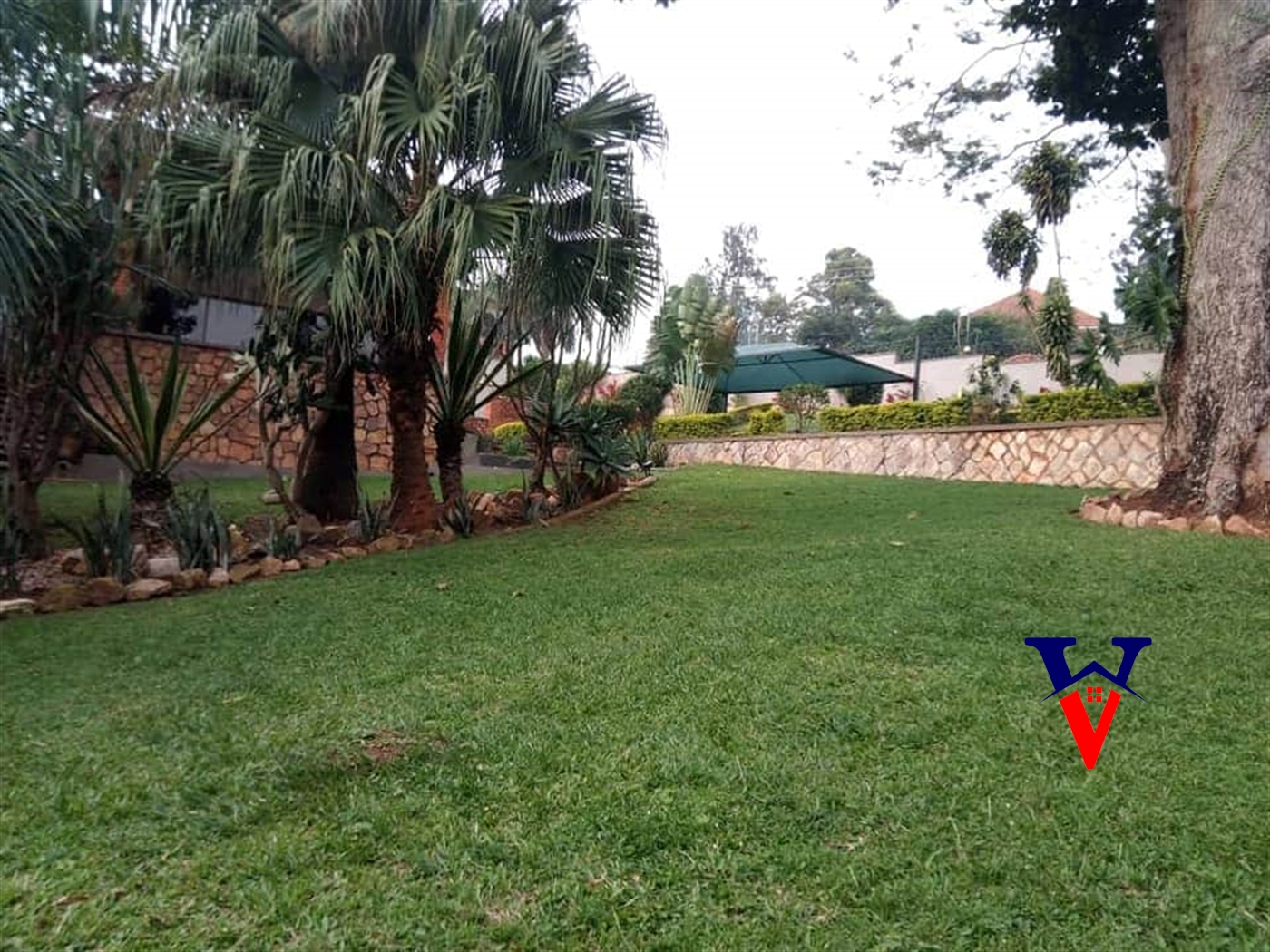 Bungalow for rent in Mbuya Kampala