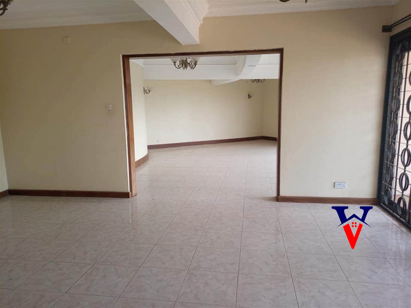 Mansion for rent in Mutungo Kampala