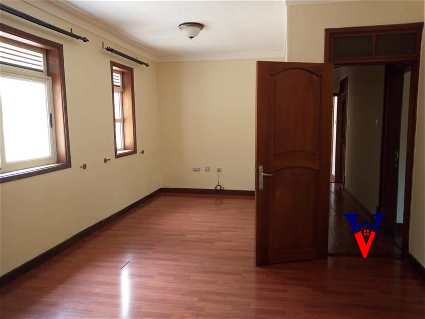 Bungalow for rent in Bugoloobi Kampala