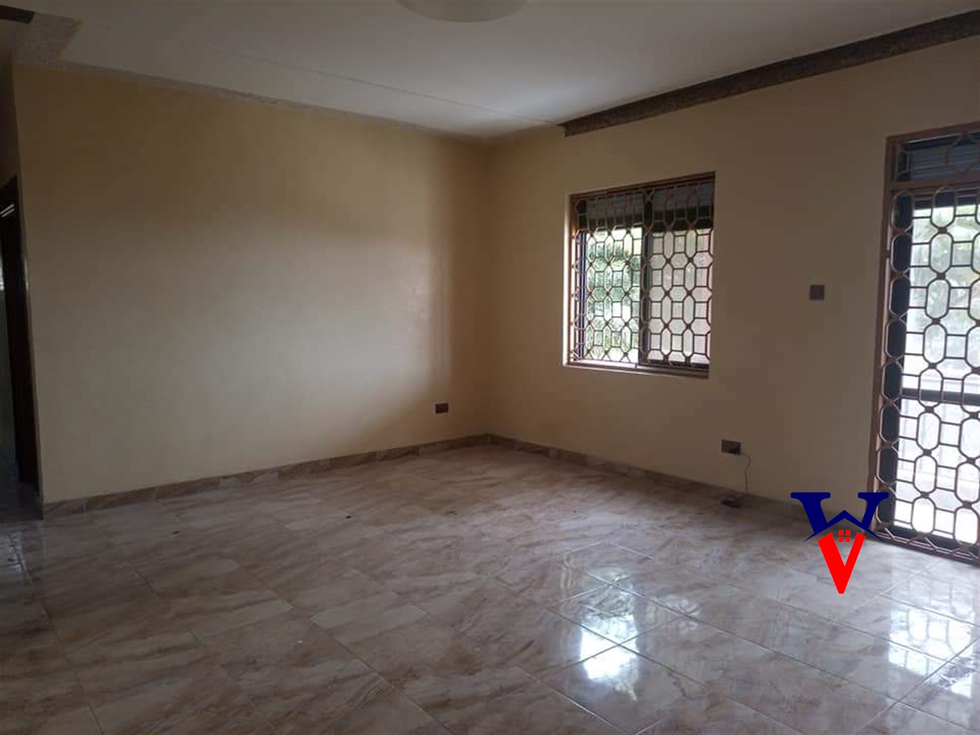 Storeyed house for rent in Mutungo Kampala