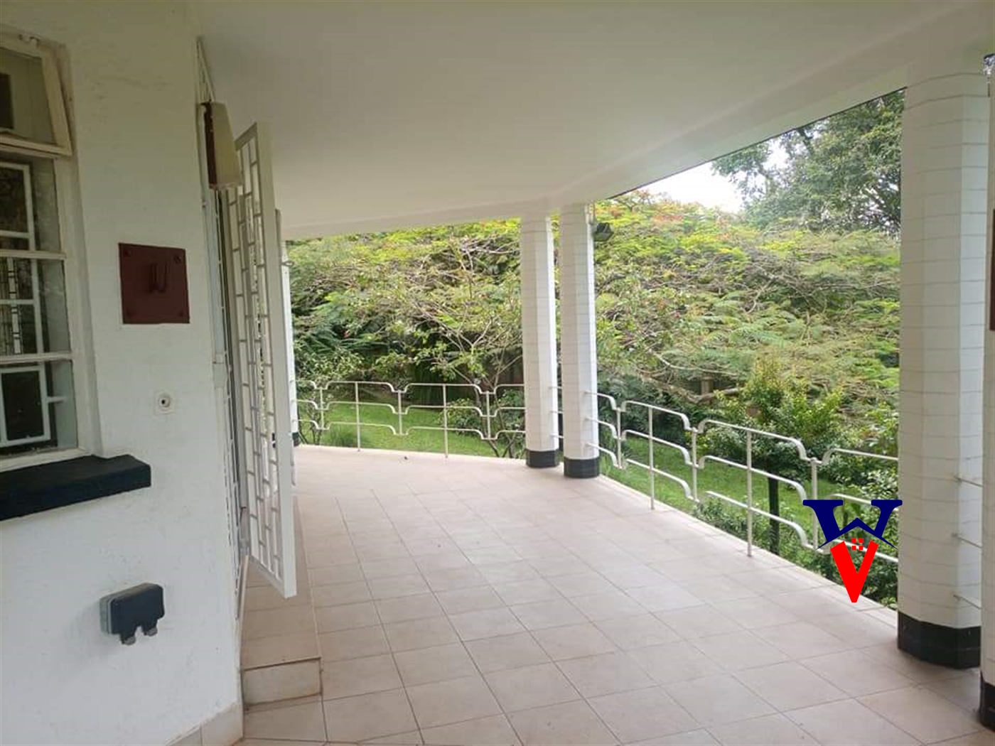 Bungalow for rent in Kololo Kampala