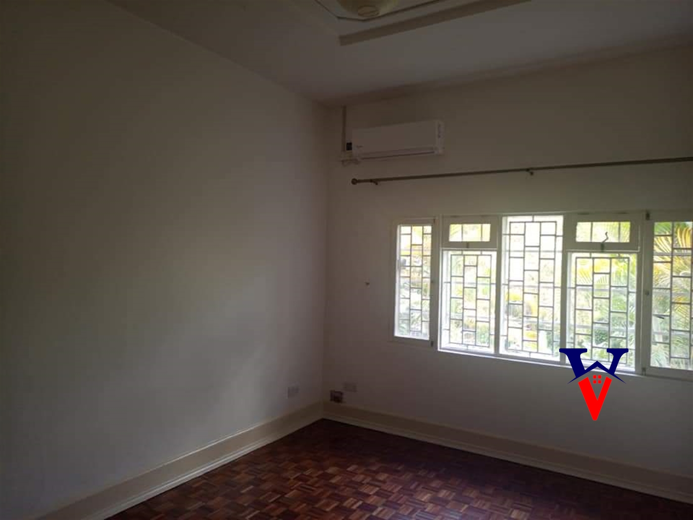 Bungalow for rent in Kololo Kampala