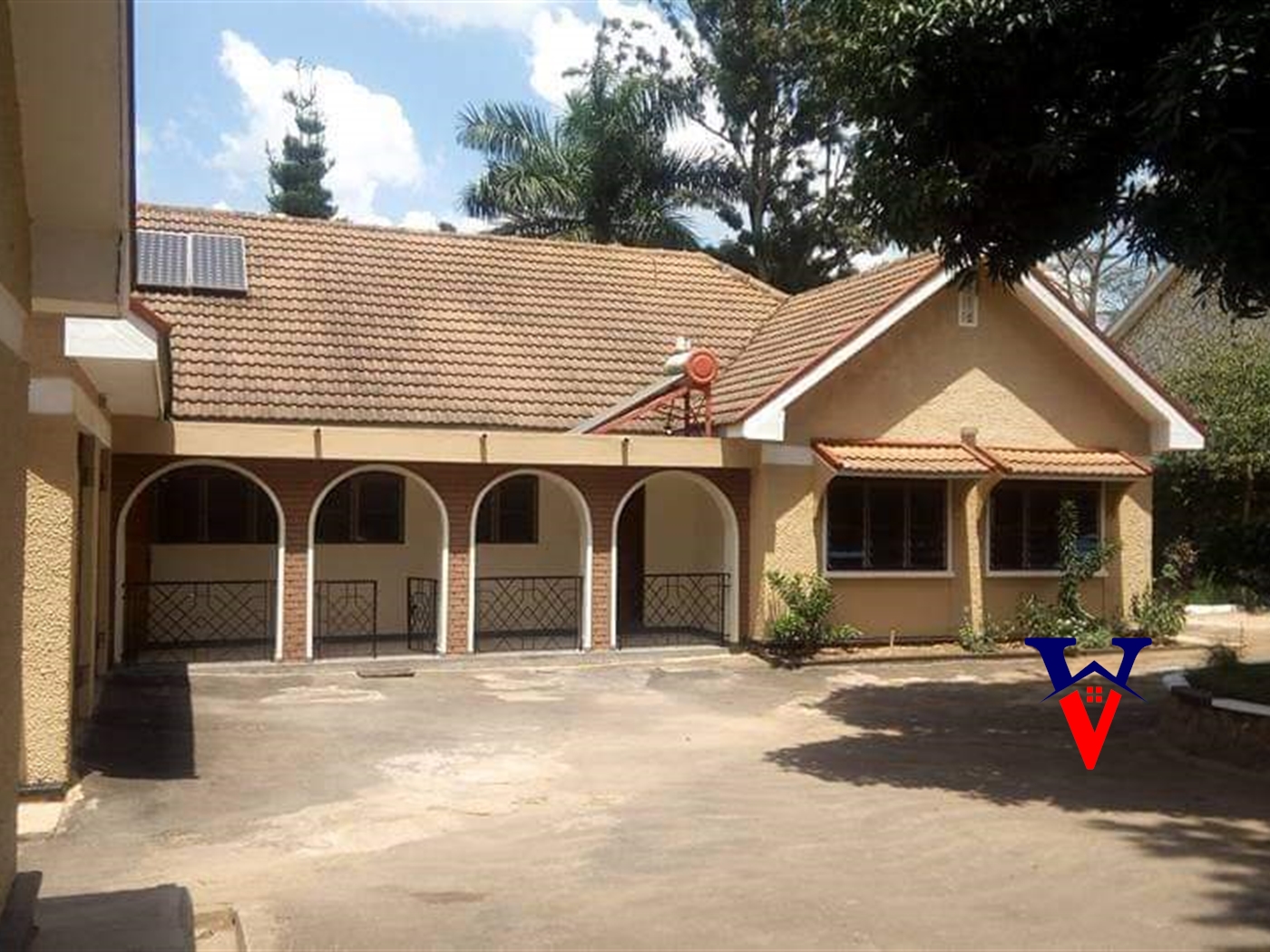 Bungalow for sale in Luzira Kampala