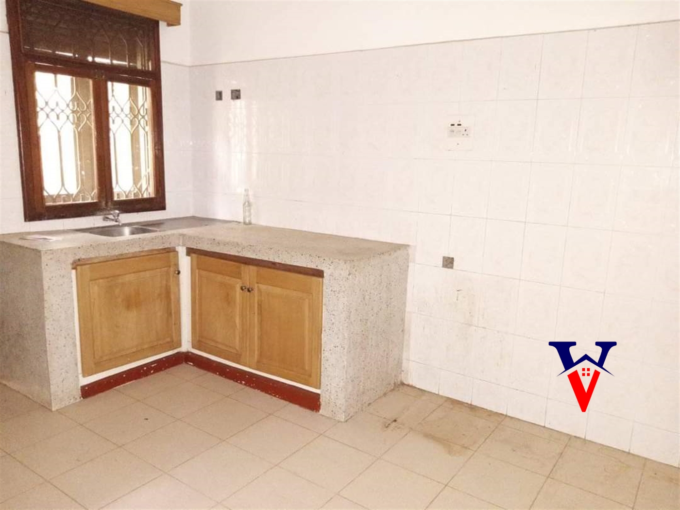 Semi Detached for rent in Mutungo Kampala