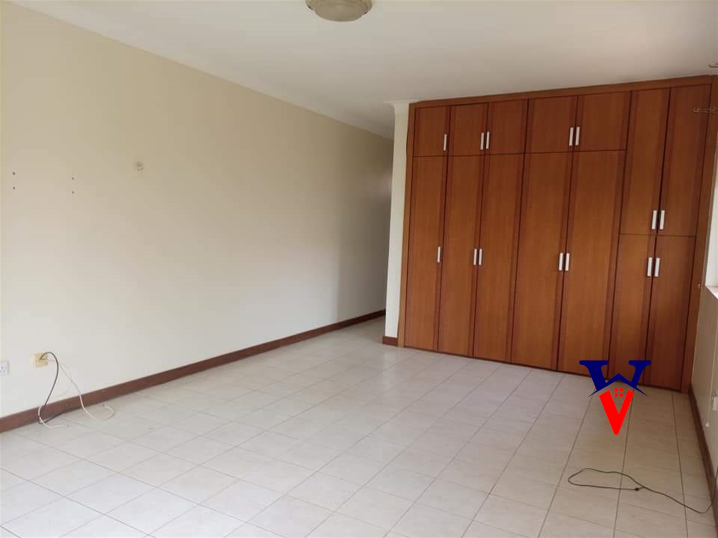 Storeyed house for rent in Mutungo Kampala