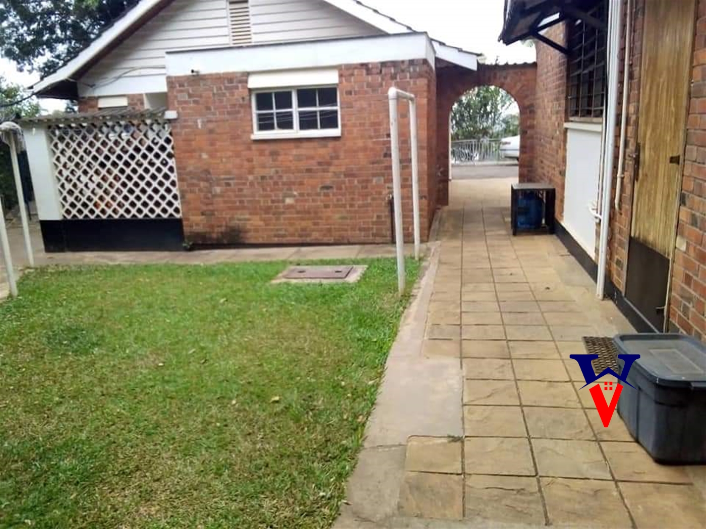 Bungalow for sale in Mbuya Kampala