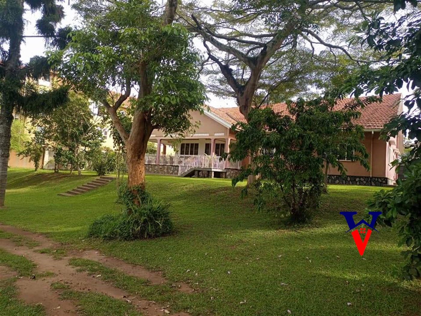 Bungalow for sale in Luzira Kampala