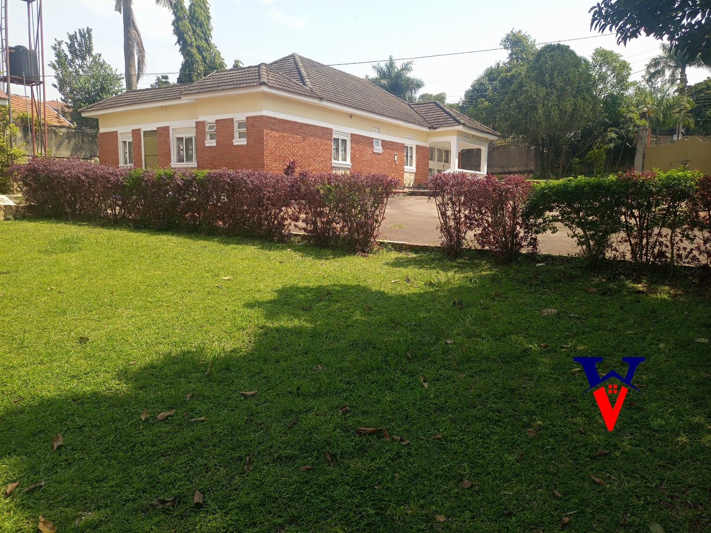 Bungalow for rent in Luzira Kampala